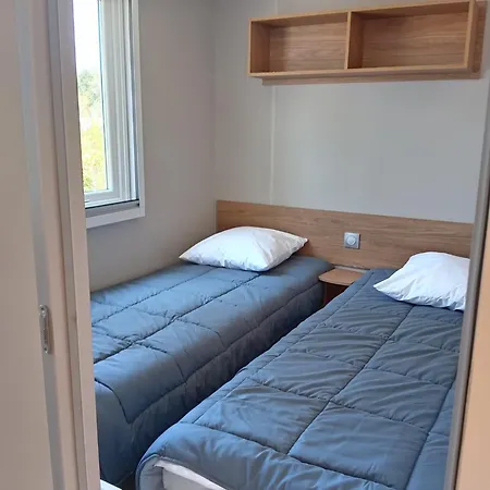 Mh 229 2 Et 1 Salle De Bain Dans 4 Etoiles Avec Parc Aquatique Kemping
